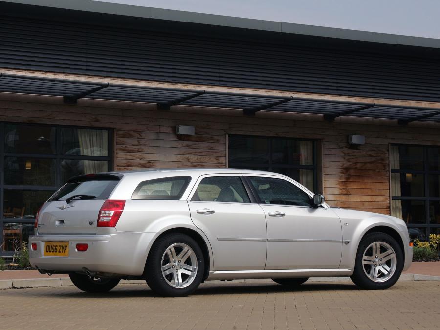  Chrysler 300C Touring 2006 года  (UK) (фото 3 из 30)